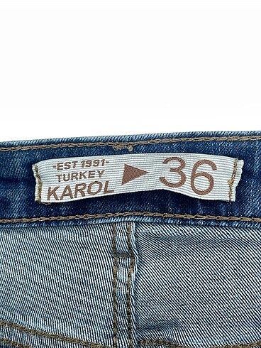 36 Beden lacivert Renk Diğer Jean / Kot %70 İndirimli.