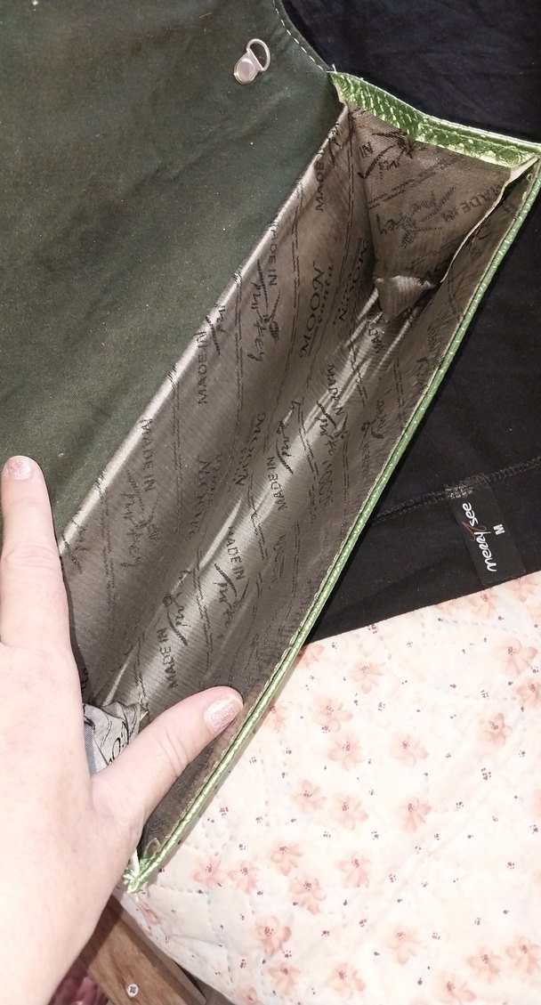 Yeşil Parlak Yılan Derisi Desenli Kadın Portföy Çanta - Görsel 3