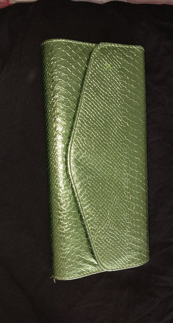 Yeşil Parlak Yılan Derisi Desenli Kadın Portföy Çanta - Görsel 2