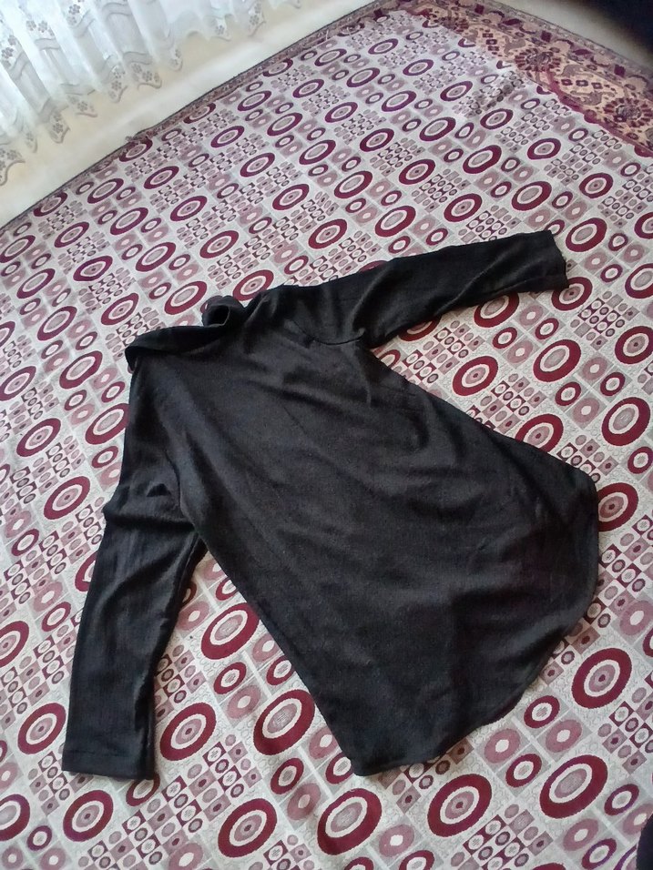 14 yaş siyah gömlek sorunu yok temiz şık  durur ölçü verildi - Görsel 4