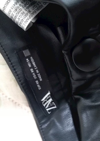 34 Beden Zara xs deri görünümlü pantolon ölçü verildi mi ik arkasinda h
