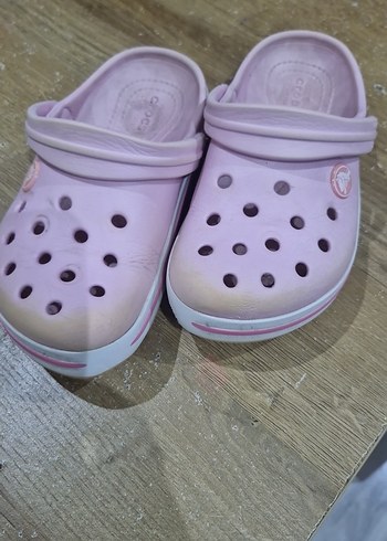 Crocs 26