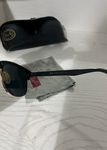 Klasik Siyah Parlak Kadın Güneş Gözlüğü - Görsel 4