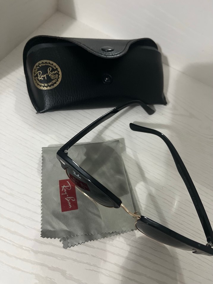 Klasik Siyah Parlak Kadın Güneş Gözlüğü - Görsel 3