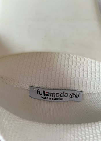 Nakışlı Beyaz Kadın Triko Kazak - Görsel 2