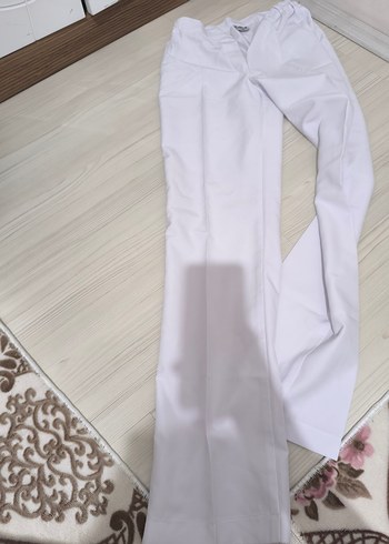 36 Beden Beyaz Pilili Kadın Kumaş Pantolon