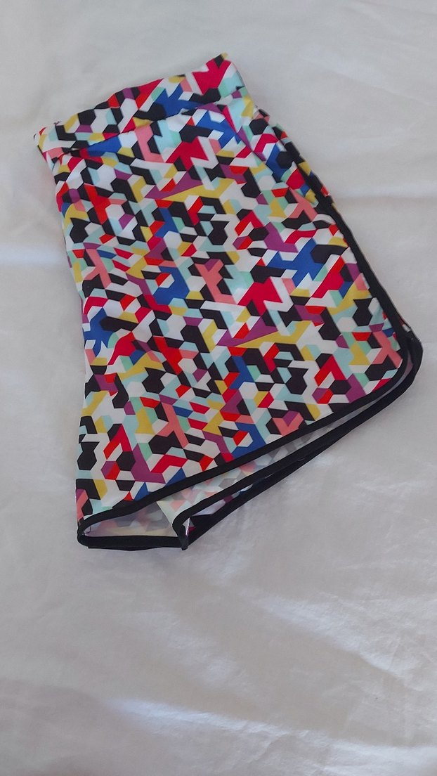 Renkli Deniz Şortu - Görsel 2