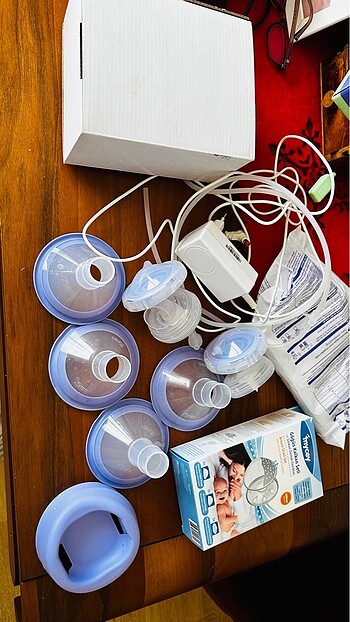 Lansinoh Elektirikli çift göğüs pompası
