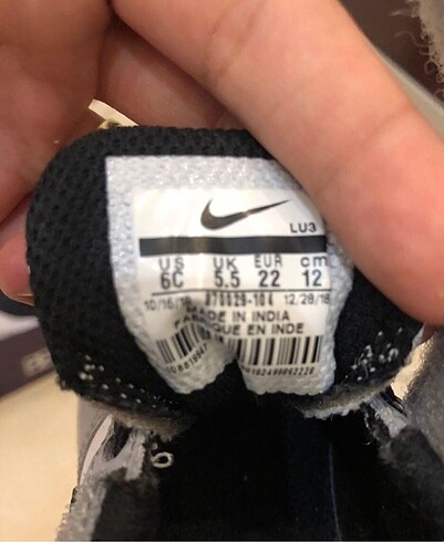 22 Beden NIKE ERKEK BEBEK AYAKKABI