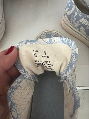 32 Beden mavi Renk Hm bez ayakkabı