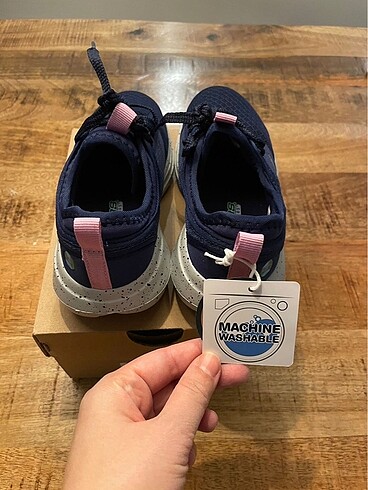 28 Beden Skechers Spor Ayakkabı