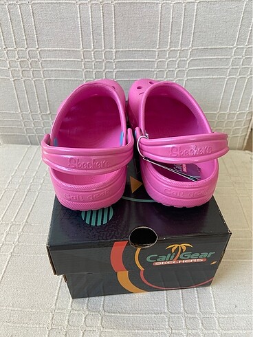 33 Beden Skechers Sandalet