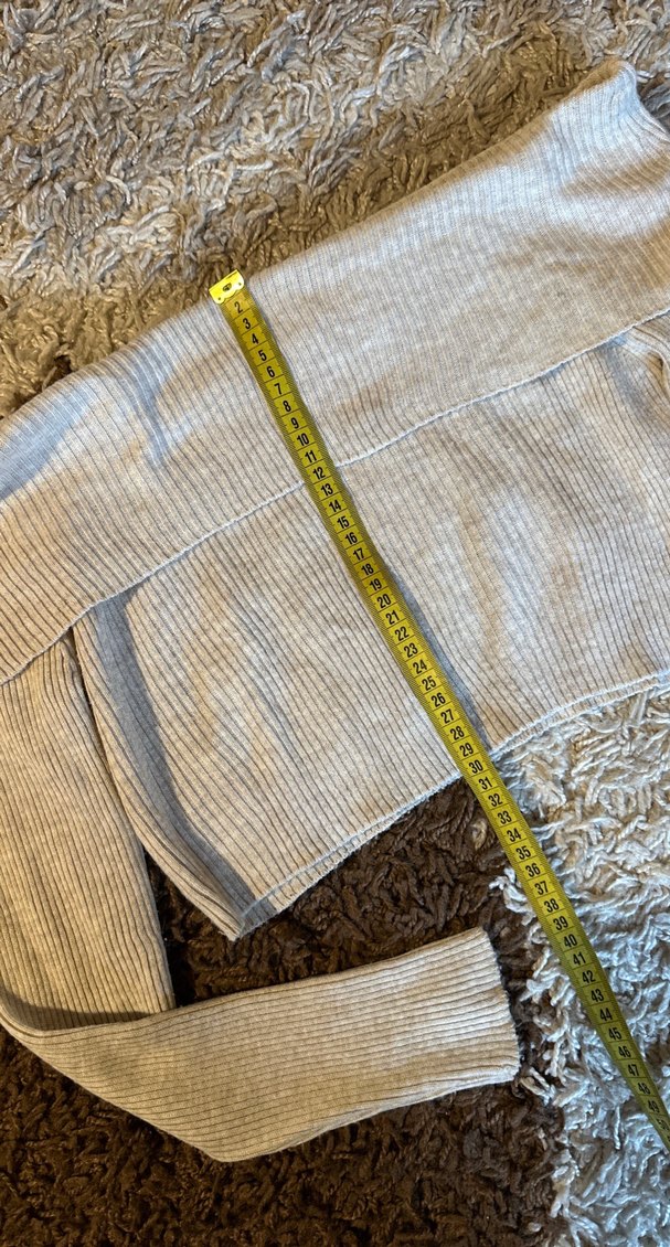 Düşük Yaka Mini Yün Kazak - Görsel 4