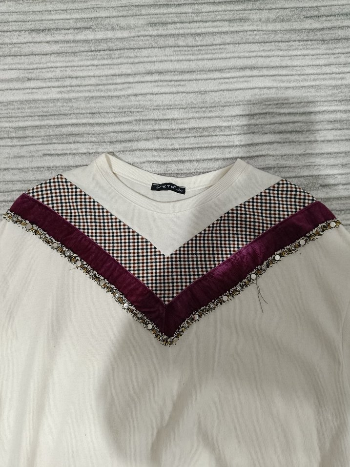 Uzun Kollu Beyaz Kadın Sweatshirt - Görsel 2