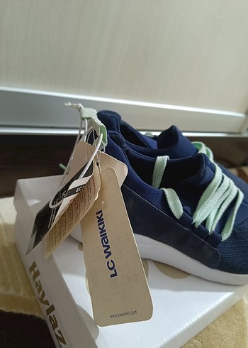 LC Waikiki Kadın Lacivert Dolgu Topuk Spor Ayakkabı - Görsel 2