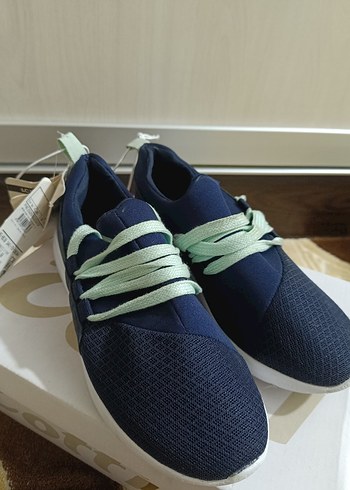 LC Waikiki Kadın Lacivert Dolgu Topuk Spor Ayakkabı - Görsel 3