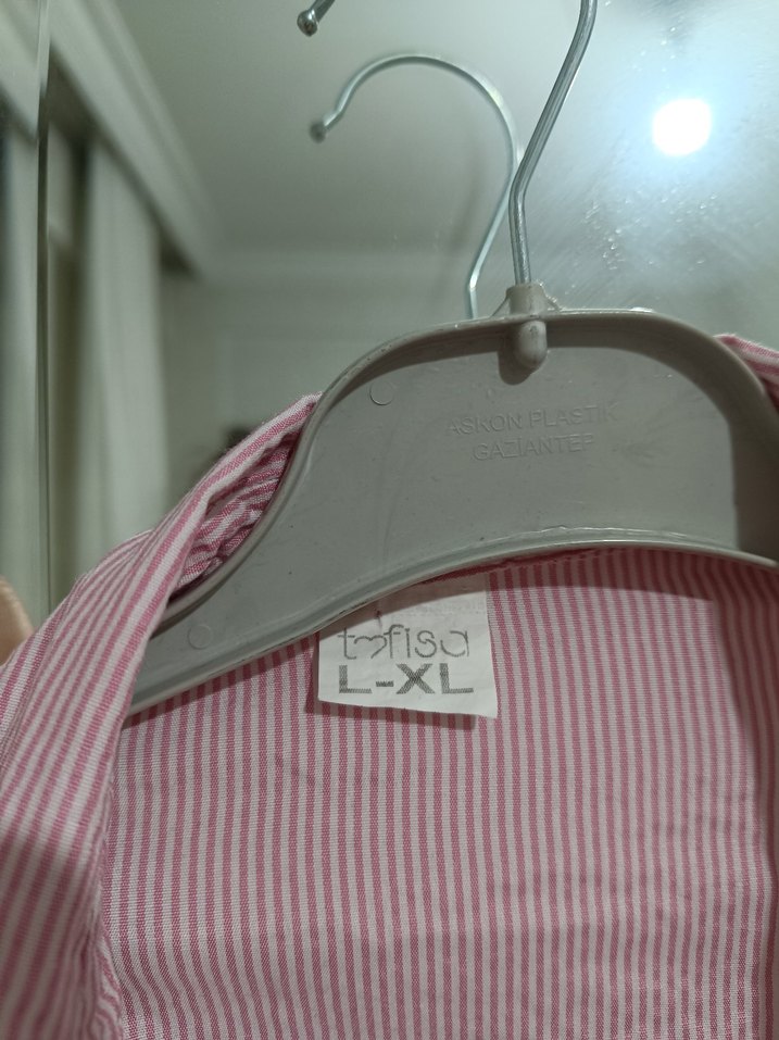 Düğmeli Pembe Uzun Kollu Kadın Gömlek - Görsel 3