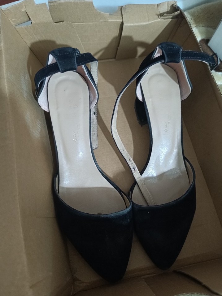 Siyah Süet Stiletto Tokalı Kadın Ayakkabı - Görsel 3