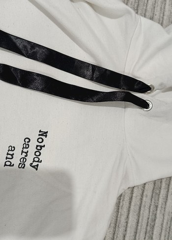 Kapüşonlu Beyaz Kadın Sweatshirt - Görsel 4