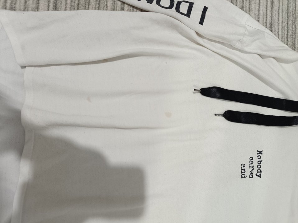 Kapüşonlu Beyaz Kadın Sweatshirt - Görsel 3