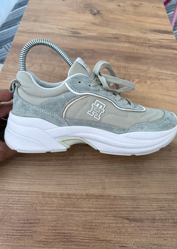 Tommy Hilfiger Bej Gri Platform Topuklu Kadın Spor Ayakkabı 39 numara