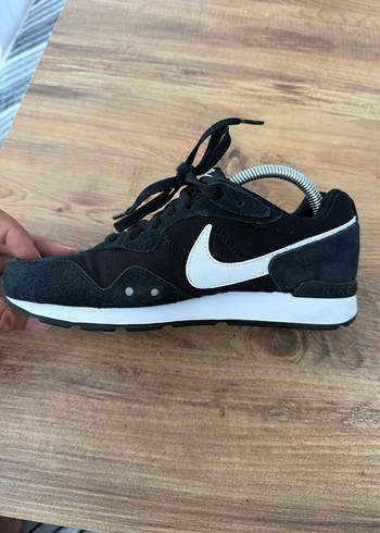 37,5 Beden gri Renk Nike Siyah Kadın Spor Ayakkabı 37,5 numara