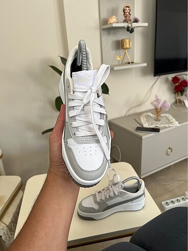 37,5 Beden Orjinal Puma 37,5 numara