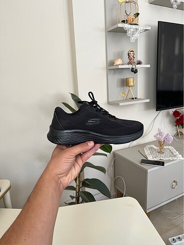 Orjinal Skechers 37,5 numara sıfır
