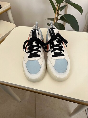 37,5 Beden Orjinal Adidas 37,5 numara sıfır