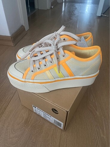 Adidas Nizza platform