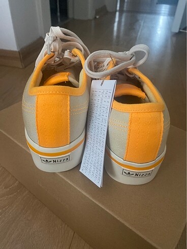 36,5 Beden turuncu Renk Adidas Nizza platform