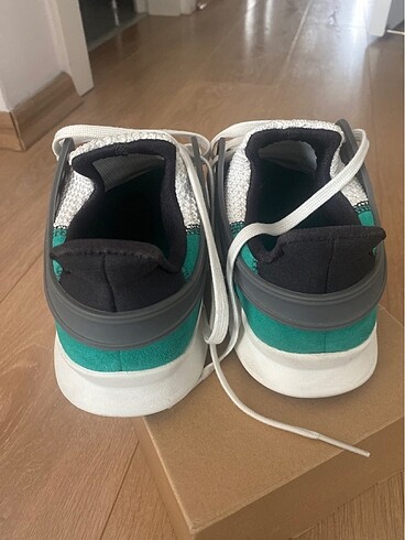 38 Beden beyaz Renk Adidas günlük spor ayakkabı