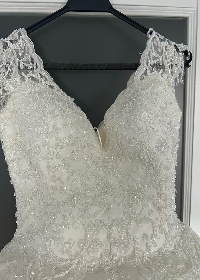 hiç kullanılmamış gelinlik - Görsel 4