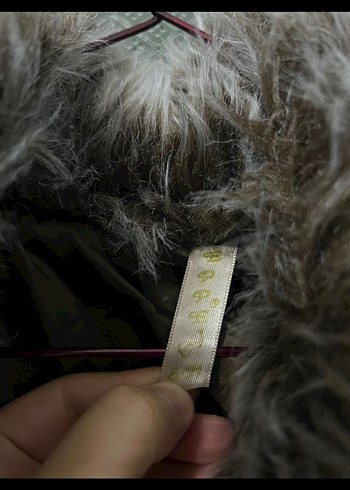 Gri Uzun Kürklü Kadın Yelek - Görsel 3