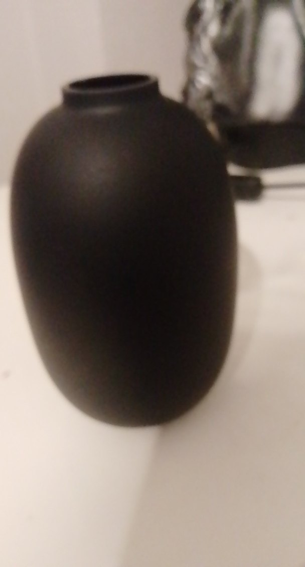 H&M. markaMat Siyah Seramik Vazo - Görsel 2