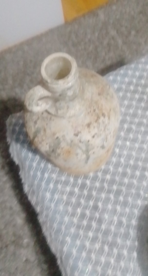 Bej ve Gri Tonlarında Seramik Vazo - Görsel 2