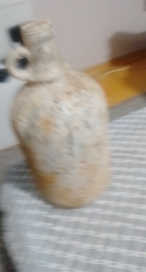 Bej ve Gri Tonlarında Seramik Vazo - Görsel 3