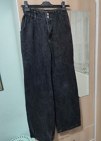 Siyah pantolon jeans 