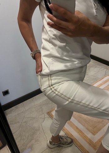 34 Beden ten rengi Renk Krem Midi Dar Kesim Denim Kadın Jean