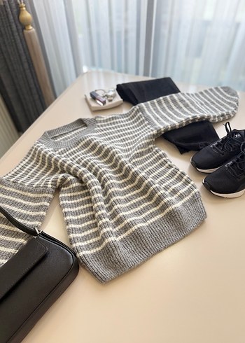 Gri Çizgili Örgü Kadın Kazak - Görsel 2