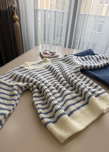 Mavi Çizgili Rahat Örgü Kadın Kazak - Görsel 4