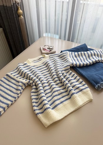 Mavi Çizgili Rahat Örgü Kadın Kazak - Görsel 2