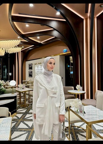 Beyaz Uzun Kollu Kadın Takım Elbise - Görsel 2