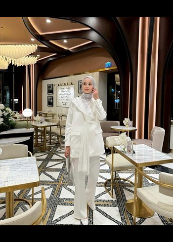 Beyaz Uzun Kollu Kadın Takım Elbise - Görsel 3