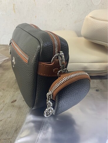 U.S Polo Assn. Bayan çapraz çanta iç kısmı cepli