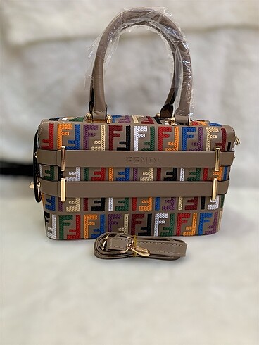 Fendi Bayan kol çantası vizon renk