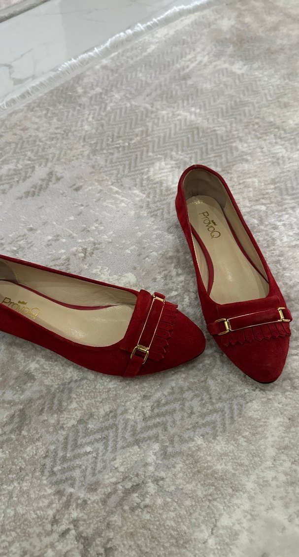 Klasik Kırmızı Süet Tokalı Kadın Babet - Görsel 4