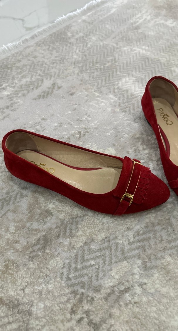 Klasik Kırmızı Süet Tokalı Kadın Babet - Görsel 3