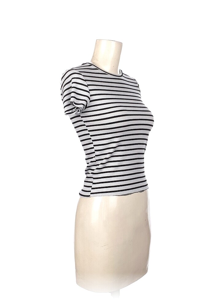 PreLoved T-shirt %70 İndirimli. - Görsel 2