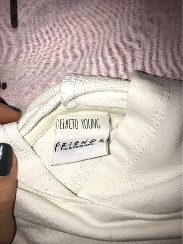 m Beden Beyaz sweatshirt